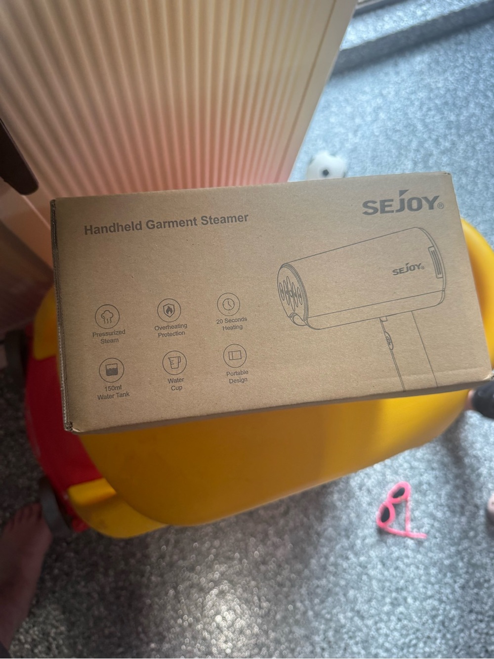 White Handheld Garment Steamer